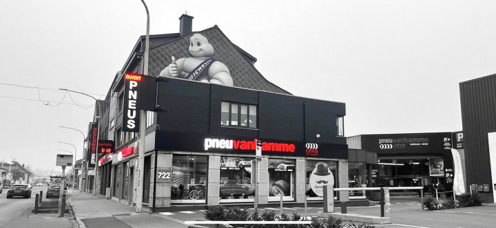 3230eb9c B0f9 4b64 Bd35 F51aa0ea8ae9